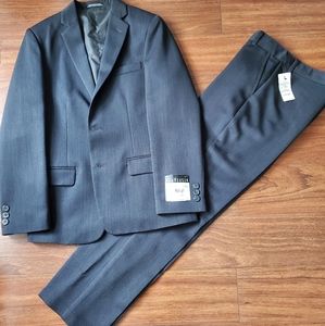 Van Huesen Boys size 12 Two Piece Suit NEW